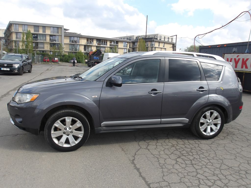 mitsubishi-outlander-2-3i-lpg-benzin-automat - 1