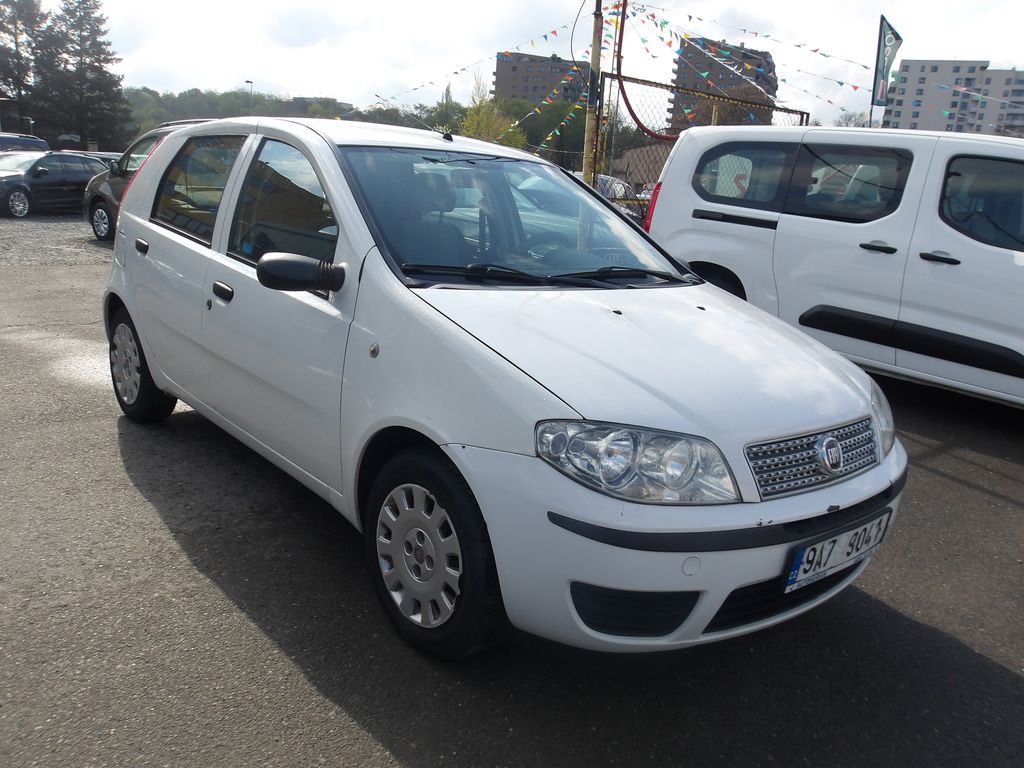 fiat-punto-1-4i-cr-1-majitelka - 4