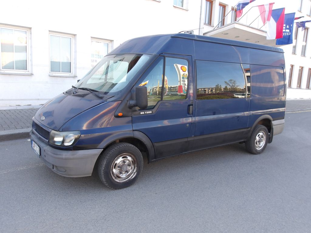 Ford Transit 2,0TDDi 6 MÍST ! NAJ.242000km