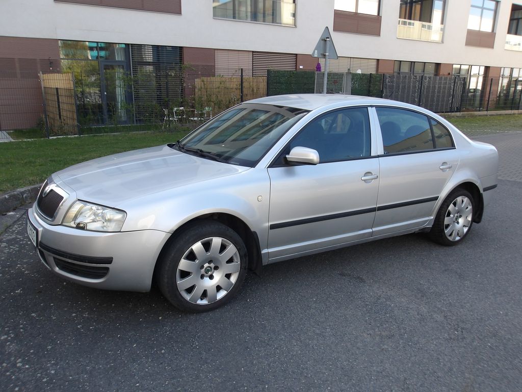 skoda-superb-1-9tdi-96kw - 1
