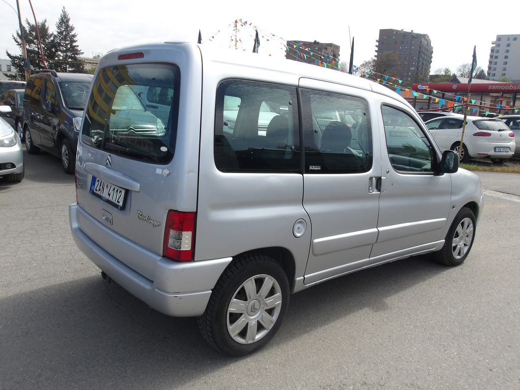 citroen-berlingo-1-6hdi-2xsoupacky - 9