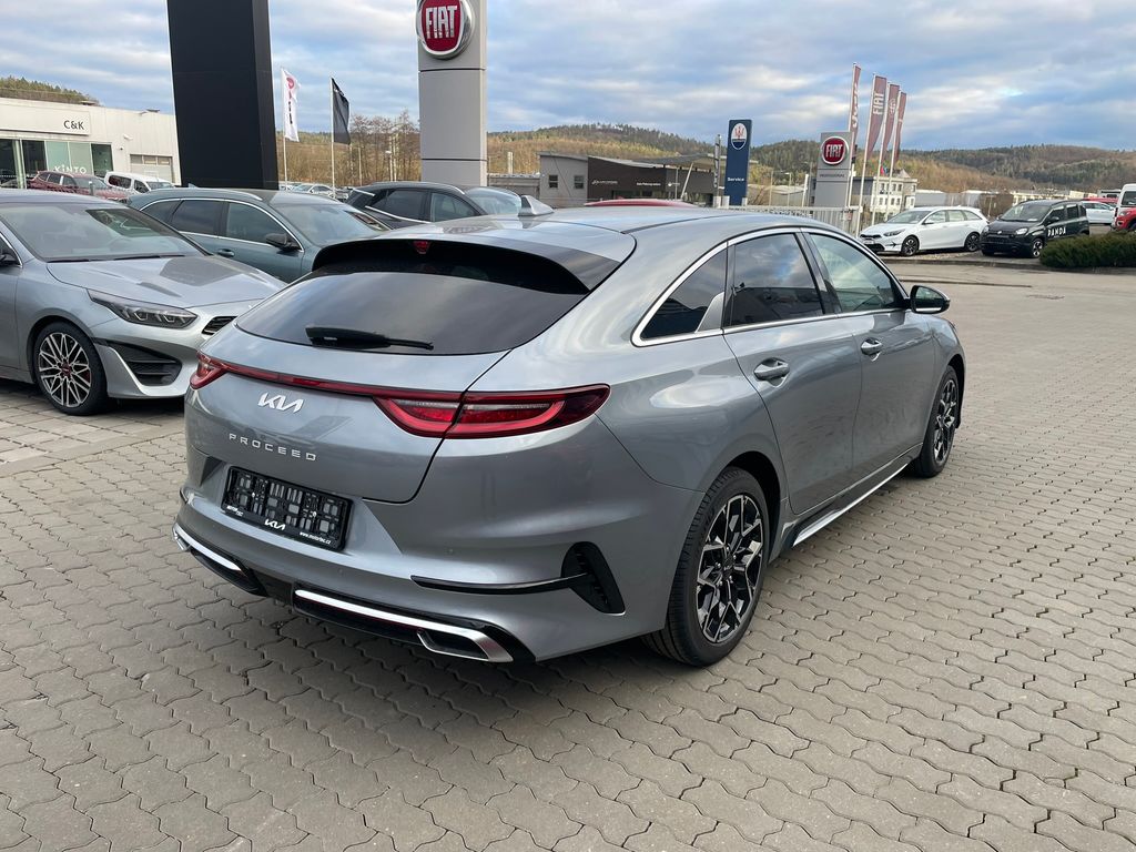 kia-pro-ceed-1-5-t-gdi-gpf-7dct-gt-line-plu - 6