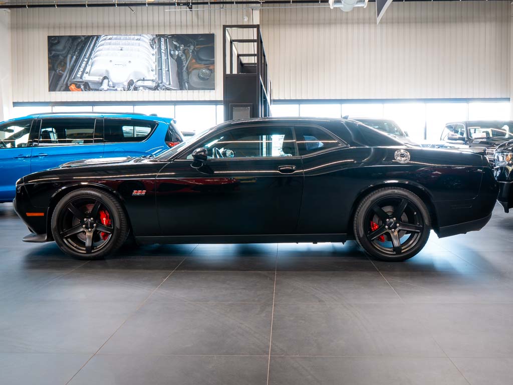 dodge-challenger-6-4-v8-srt-hemi - 1