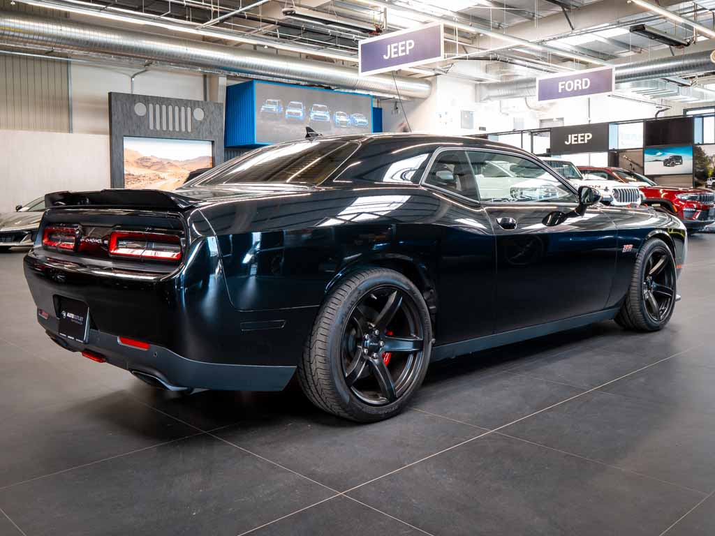 dodge-challenger-6-4-v8-srt-hemi - 5
