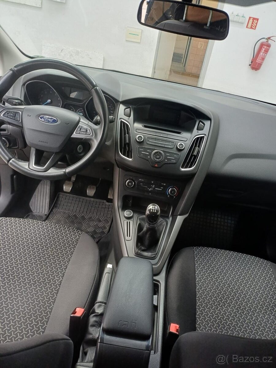 ford-focus-1-6-2017-benzin - 7