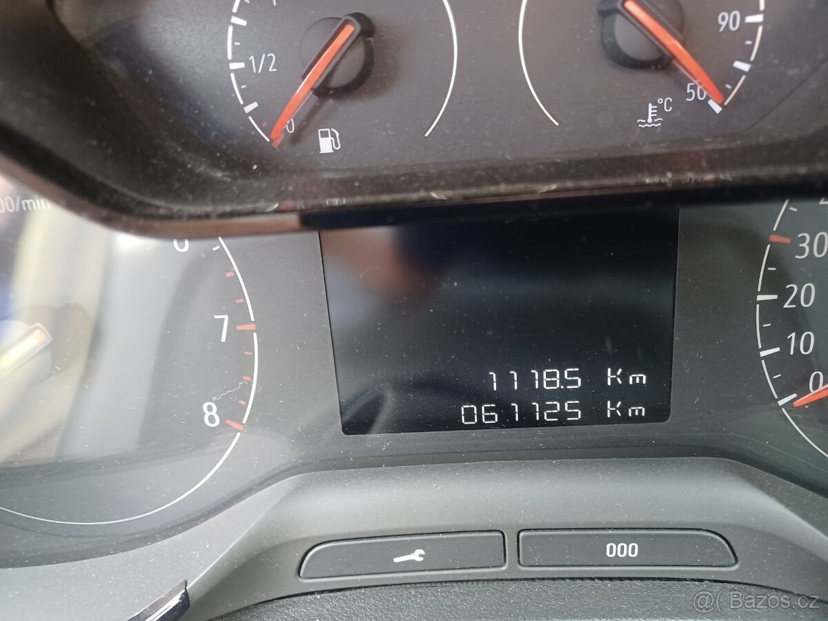 opel-crossland-x-1-2 - 1