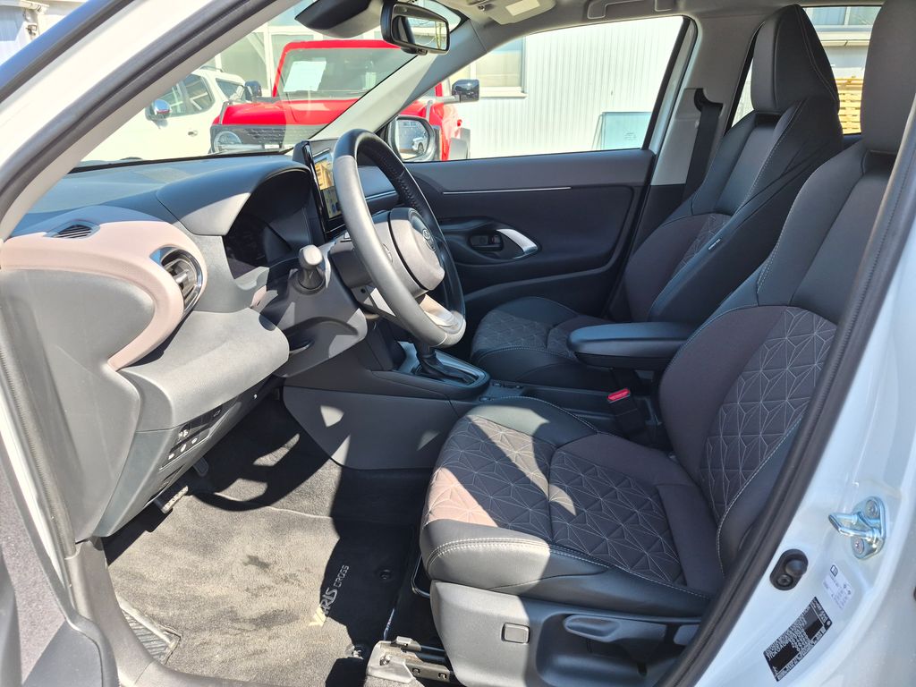 toyota-yaris-cross-1-5-hev-executive - 4