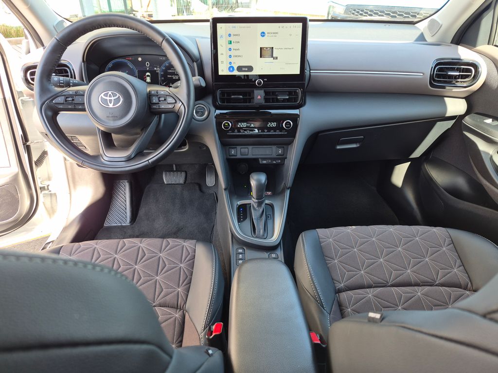 toyota-yaris-cross-1-5-hev-executive - 6