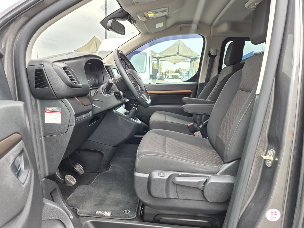 toyota-proace-verso-family-2-0-d-4d-106kw - 4