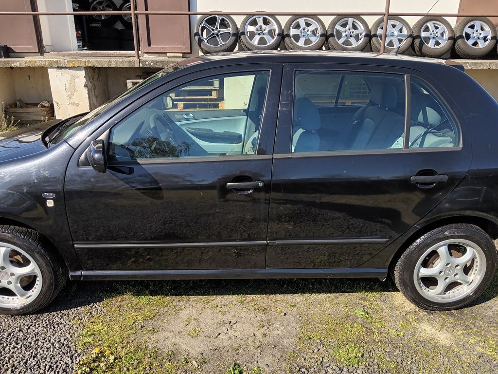 skoda-fabia-1-4-16v-comfort - 1