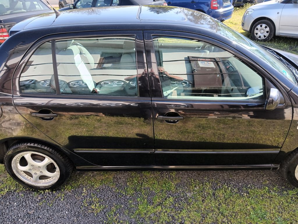 skoda-fabia-1-4-16v-comfort - 5