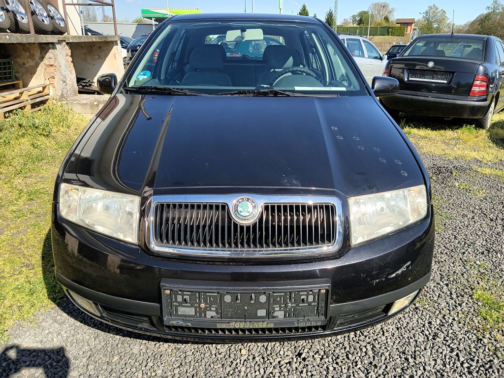skoda-fabia-1-4-16v-comfort - 8