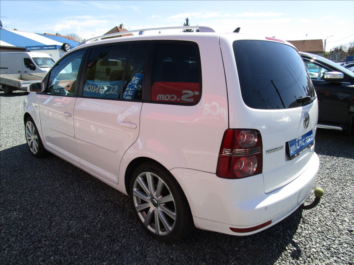 volkswagen-touran-2-0tdi-dsg-highline-7-mist - 5