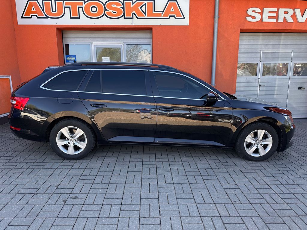 skoda-superb-ambition-1-6-tdi-88kw-dsg-navi - 3
