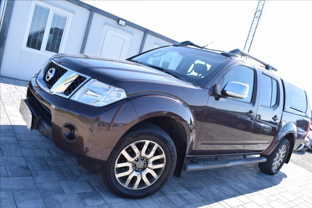 Nissan Navara 3,0 dCi V6 170KW TAŽNÉ 4X4 ALU