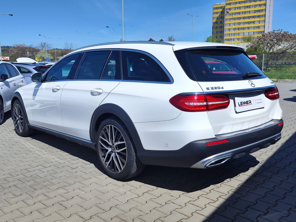 mercedes-benz-tridy-e-e220d-143kw-4matic-all-terrain - 6