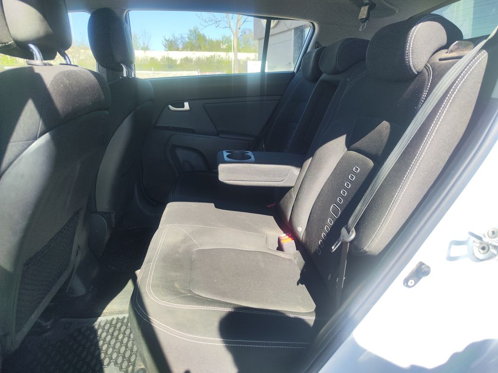 kia-sportage-2-0-crdi-100kw-4x4-cr - 9