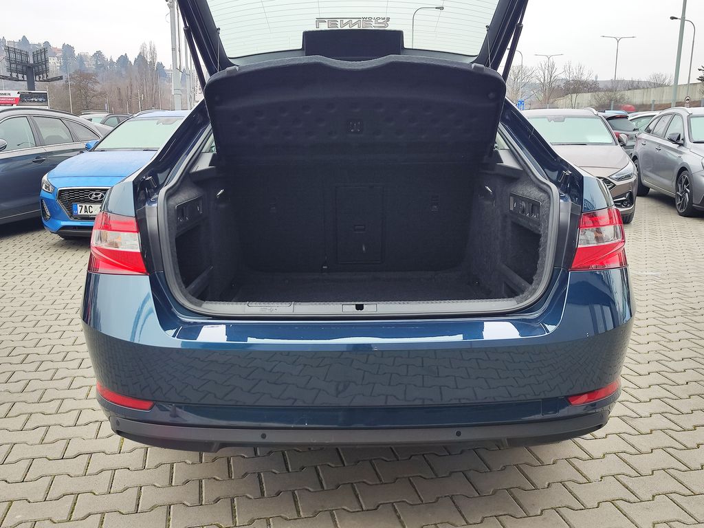 skoda-superb-1-5-tsi-110kw-ambition-dsg - 8