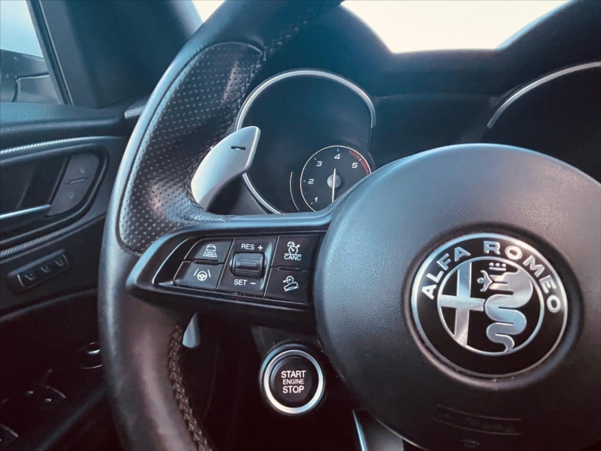 alfa-romeo-stelvio-2-1-jtdm-q4-veloce - 7