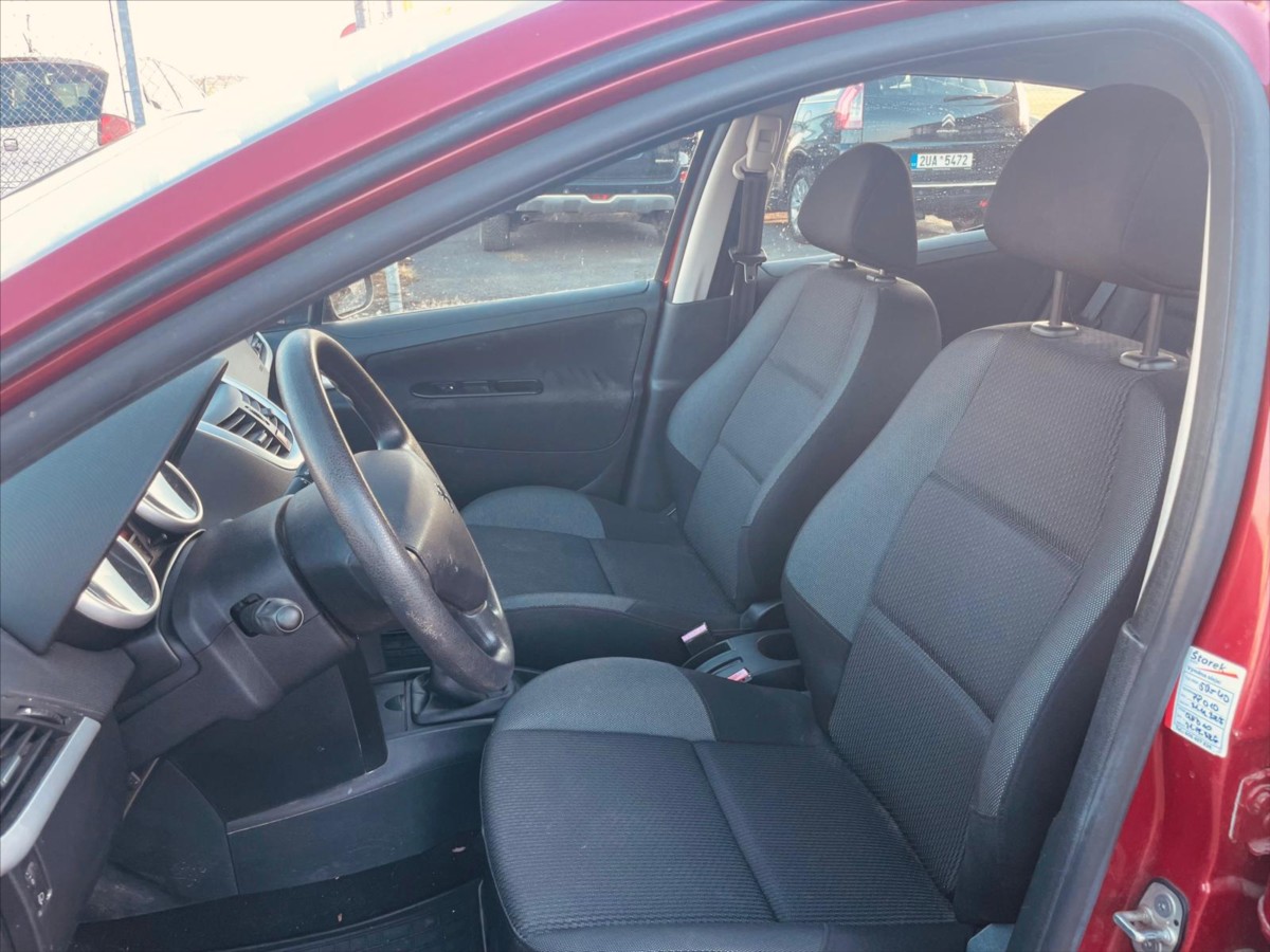 peugeot-207-1-4-i - 7