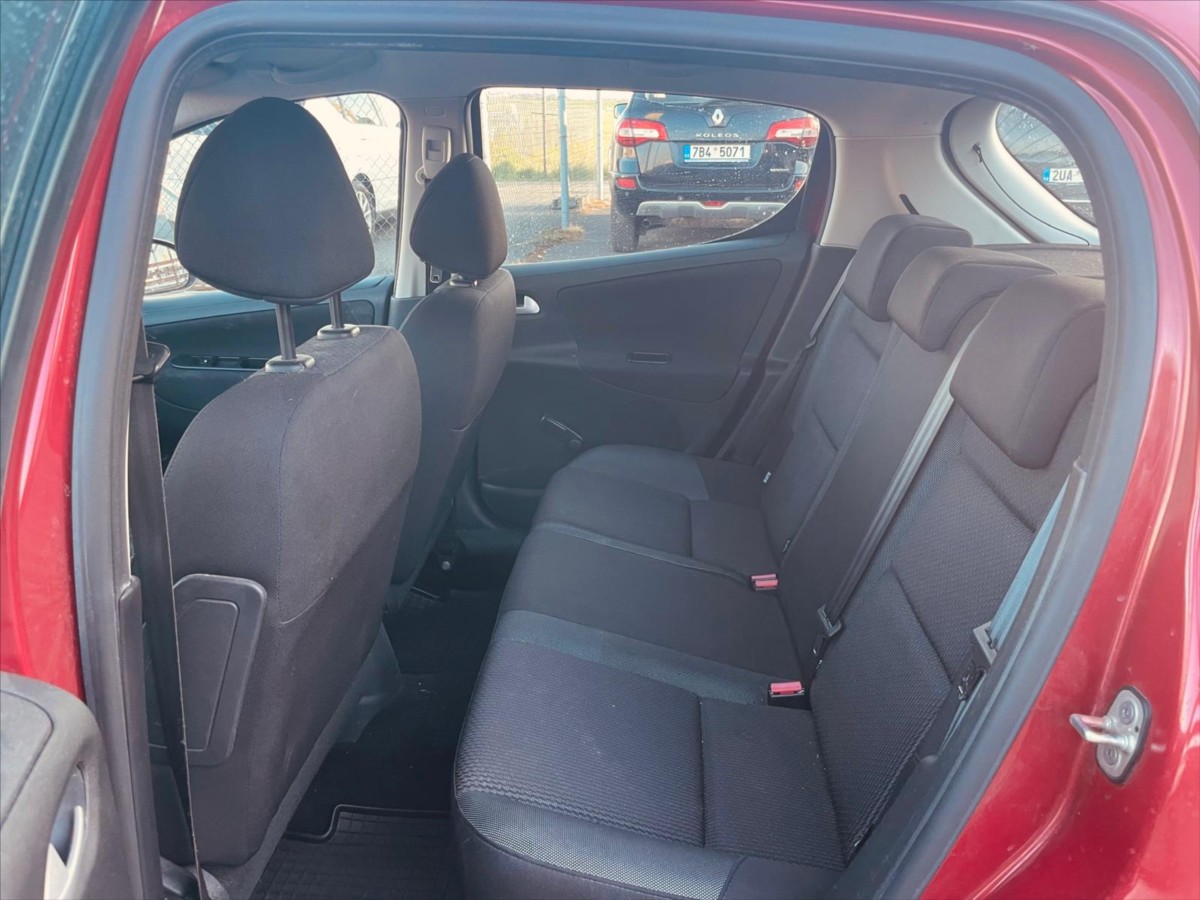peugeot-207-1-4-i - 8