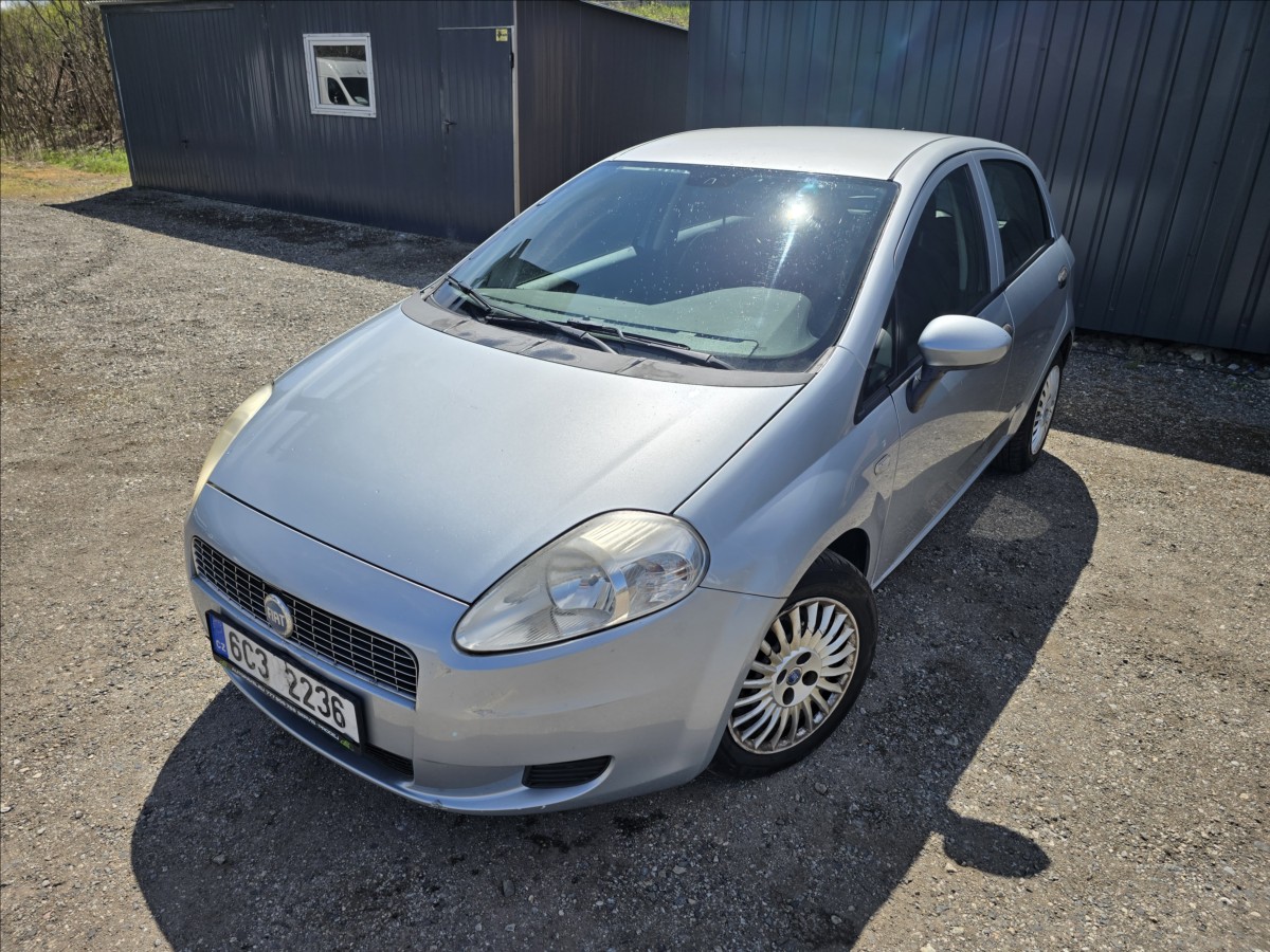 Fiat Punto 1,4 i  57 kw  nová Stk
