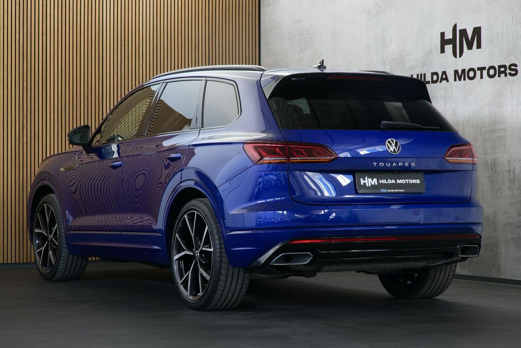 volkswagen-touareg-3-0tdi-210kw-rline-web-pano-tz - 1