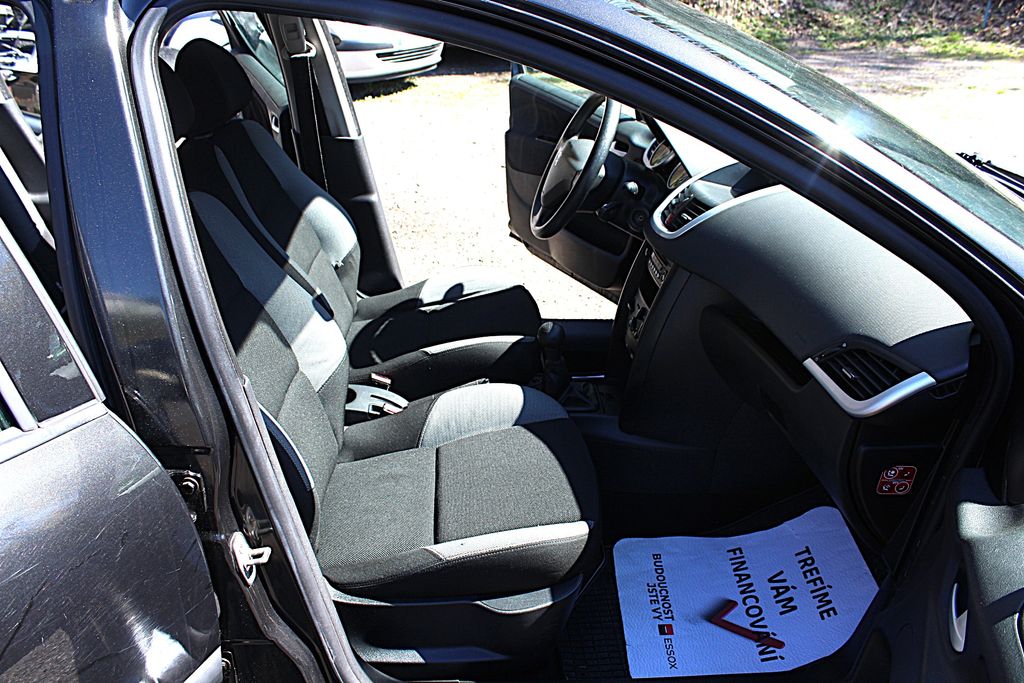 peugeot-207-1-4i-klima - 9