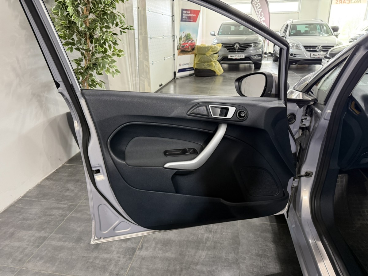 ford-fiesta-1-2-i-rs-alu-vyhrev-nova-stk - 5