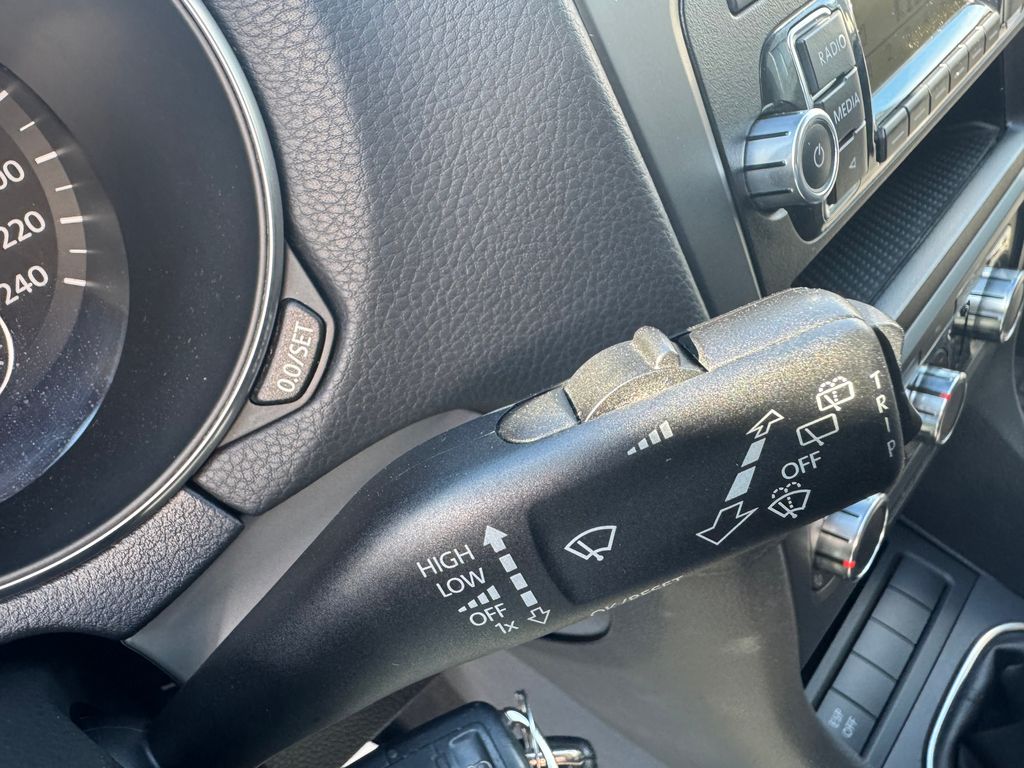 volkswagen-golf-1-4-16v-trendline - 9