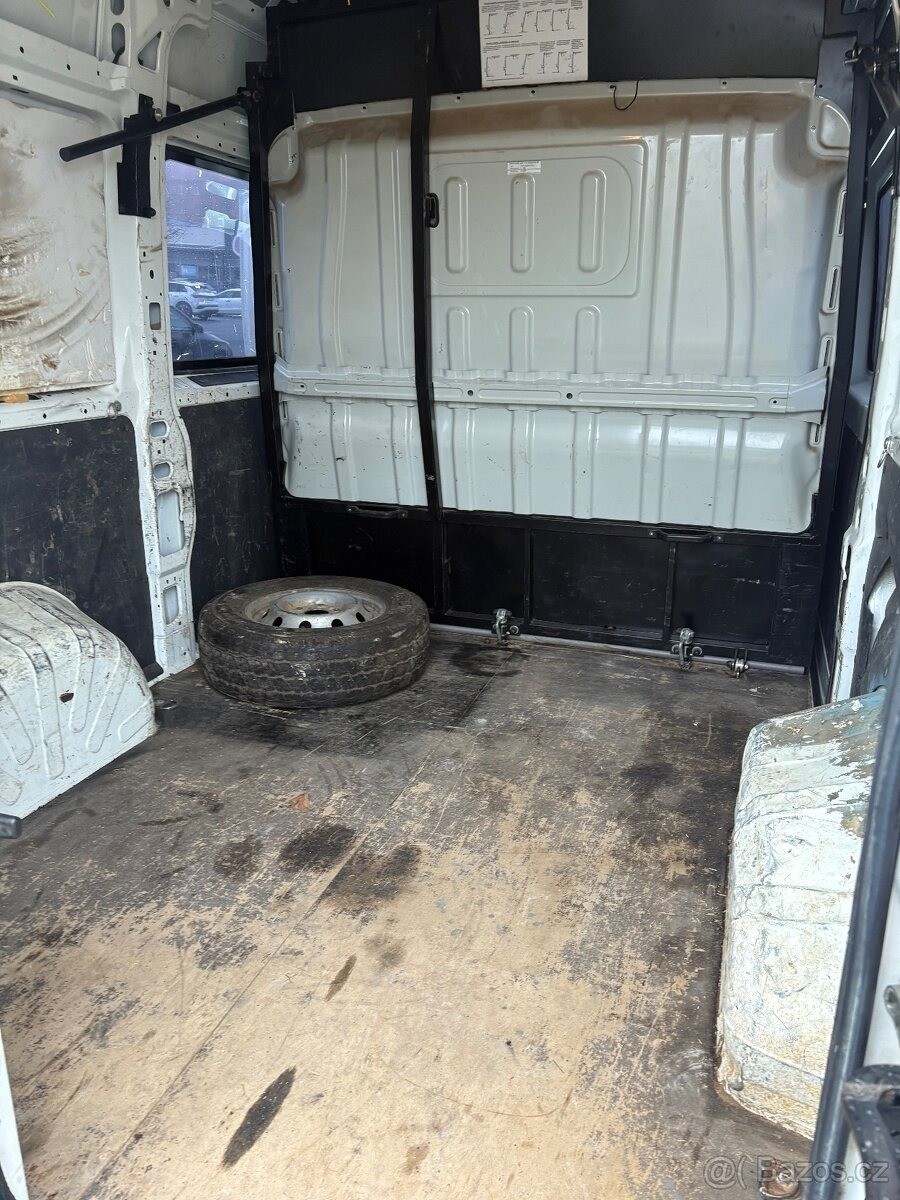 citroen-jumper-2-0 - 4