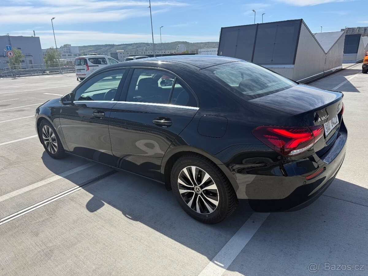 mercedes-benz-tridy-a-1-8-a180-d-sedan-2022-top-stav - 8