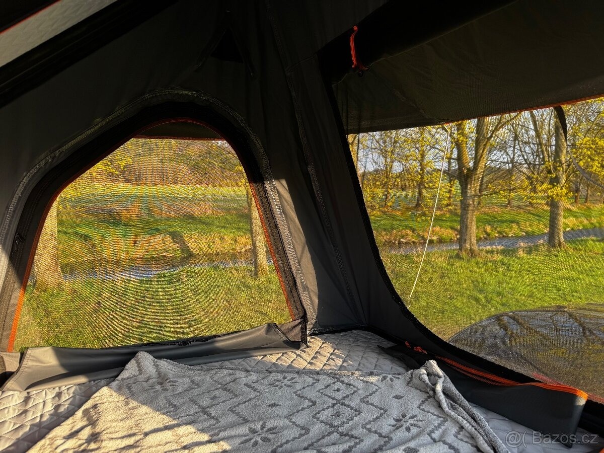 mercedes-benz-tridy-v-kemping - 2