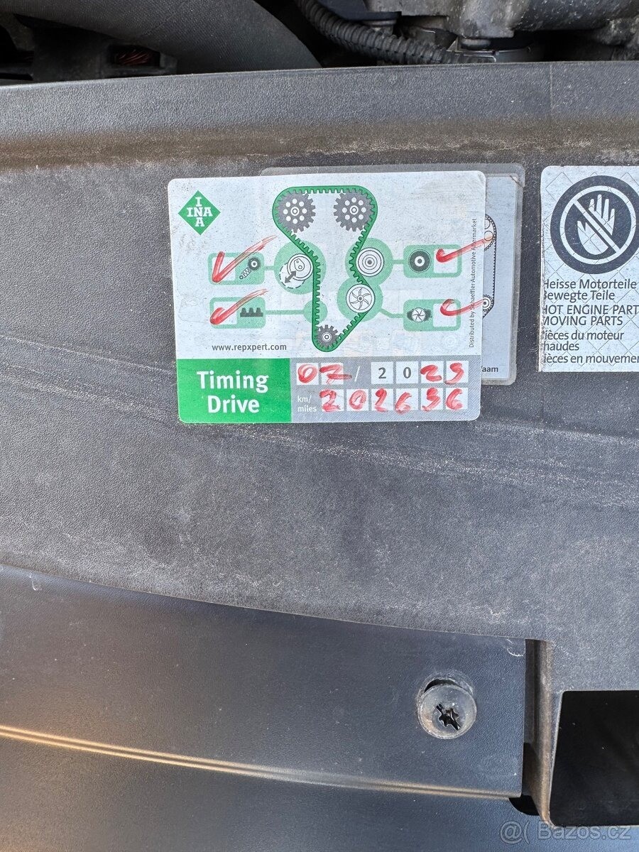 volkswagen-golf-1-6-tdi-77-kw - 9