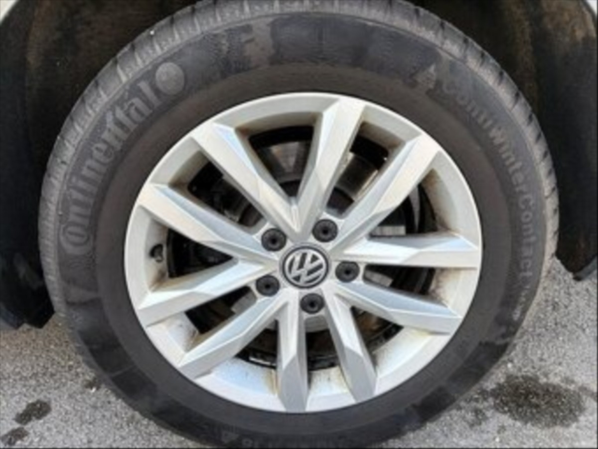 volkswagen-passat-2-0-b8-tdi-110kw - 6