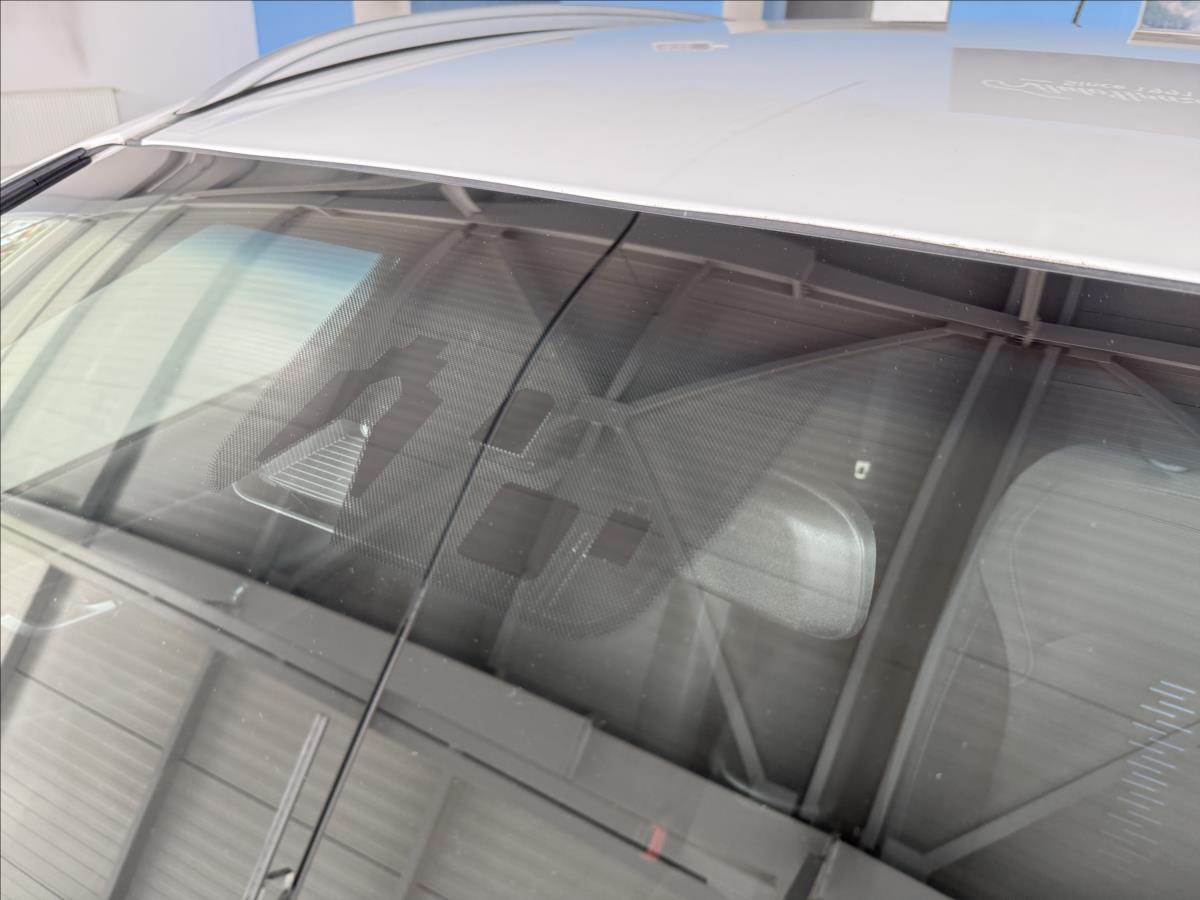 hyundai-i30-1-4-tgdi-103kw-go-cr-serviska - 7