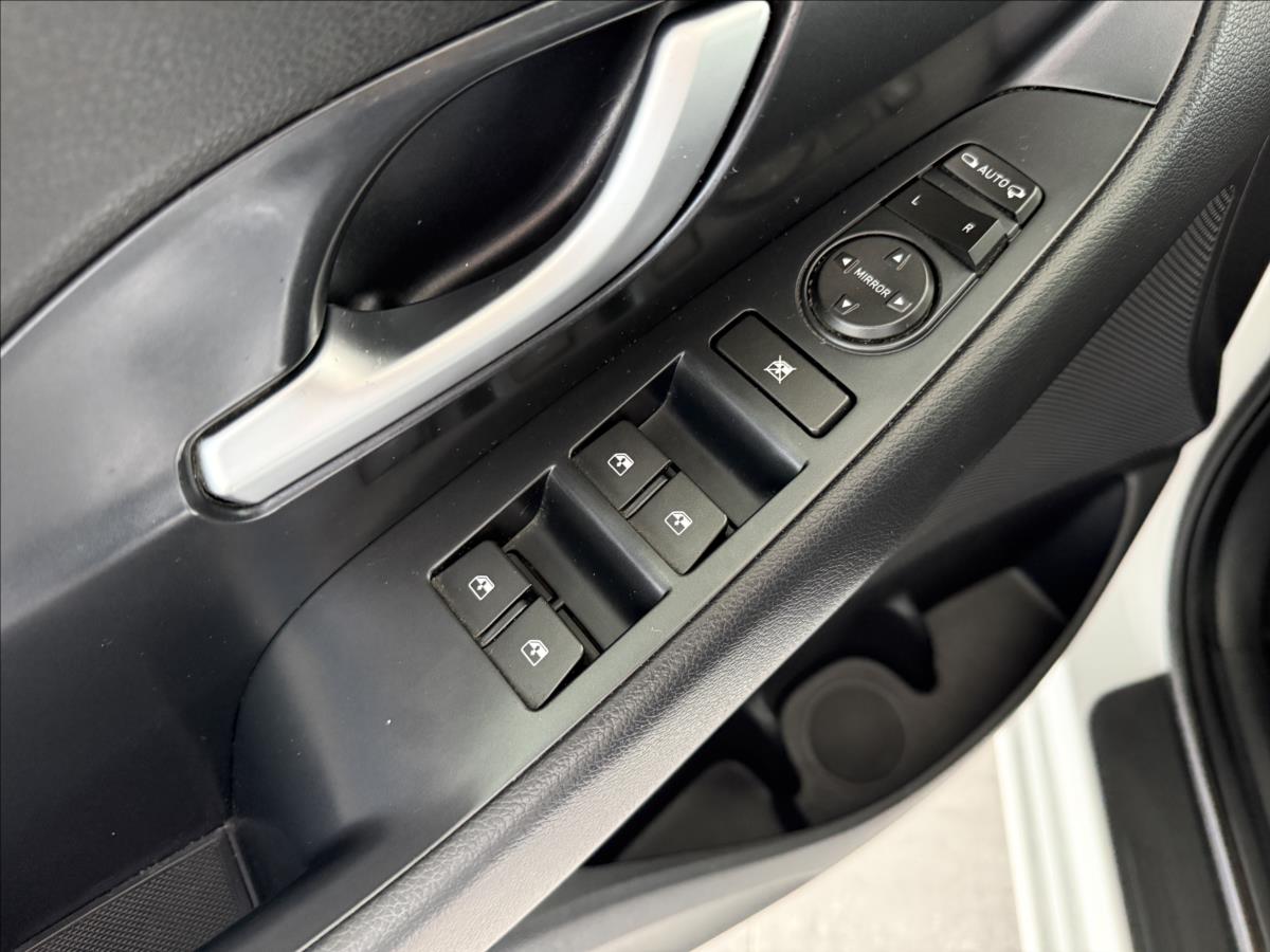 hyundai-i30-1-4-tgdi-103kw-go-cr-serviska - 9