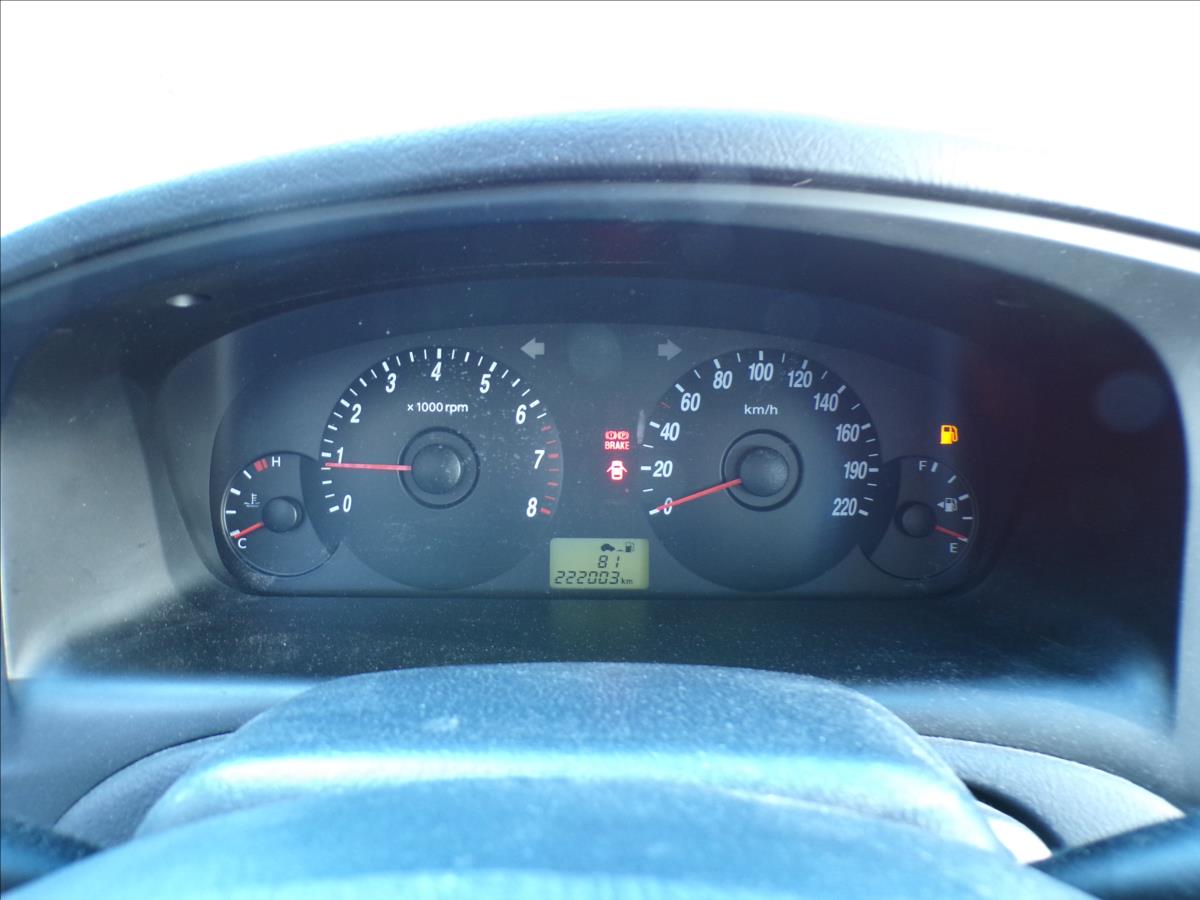 hyundai-elantra-1-6-16v-klima - 6