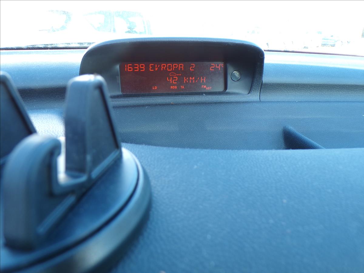 peugeot-307-1-6-hdi-n1-klima - 8