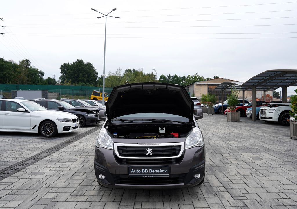 peugeot-partner-tepee-1-6hdi-tepee-outdoor-120ps - 8