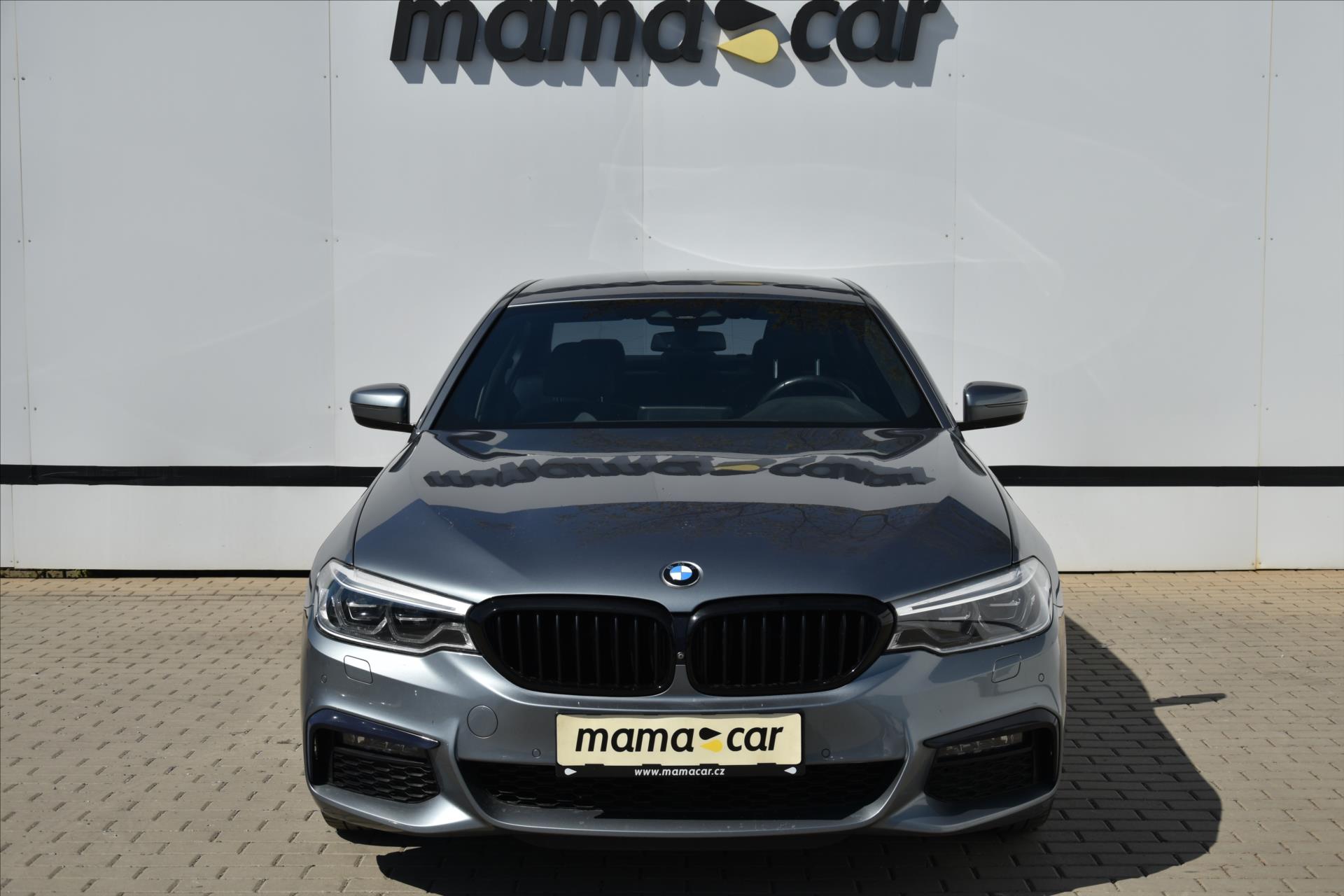 bmw-rada-5-540i-xdrive-250kw-m-paket-cr - 1