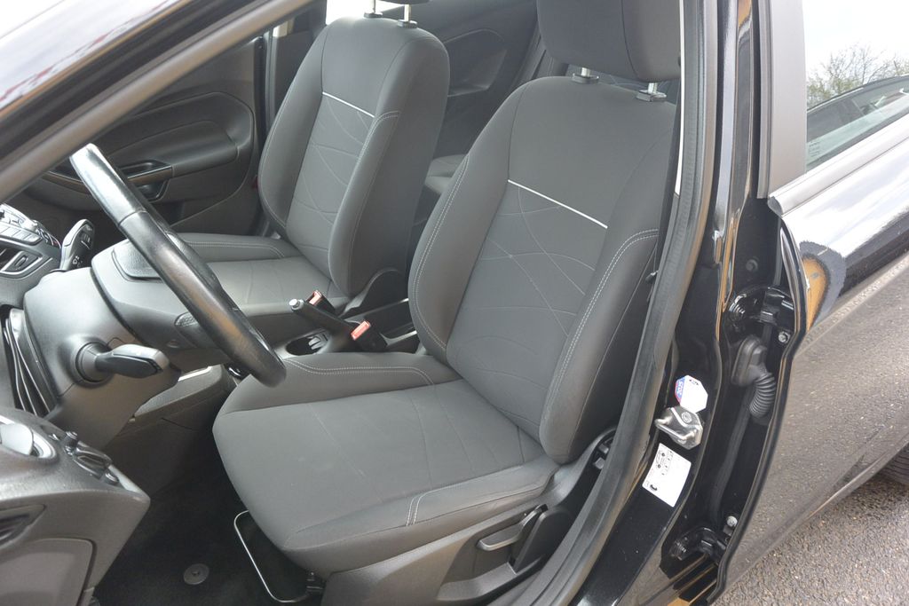 ford-fiesta-1-25i - 9