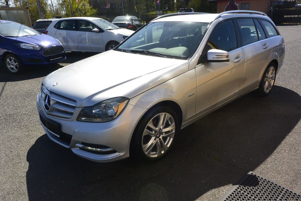 Mercedes-Benz Třídy C 1.8i Avandgarde 115kW