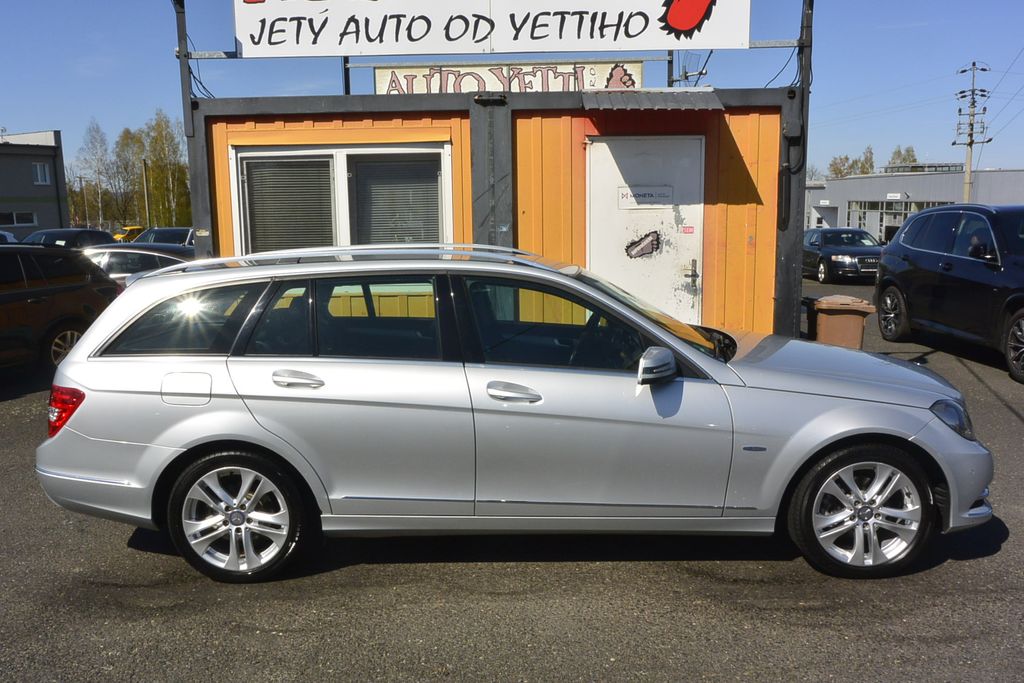 mercedes-benz-tridy-c-1-8i-avandgarde-115kw - 3