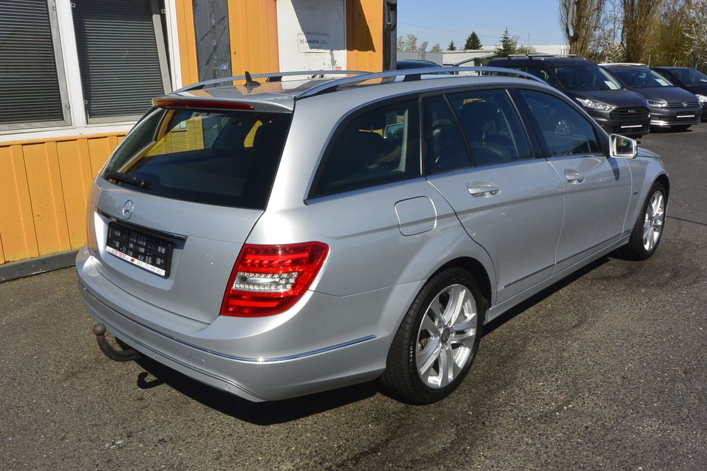 mercedes-benz-tridy-c-1-8i-avandgarde-115kw - 4