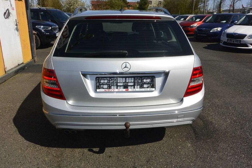 mercedes-benz-tridy-c-1-8i-avandgarde-115kw - 5