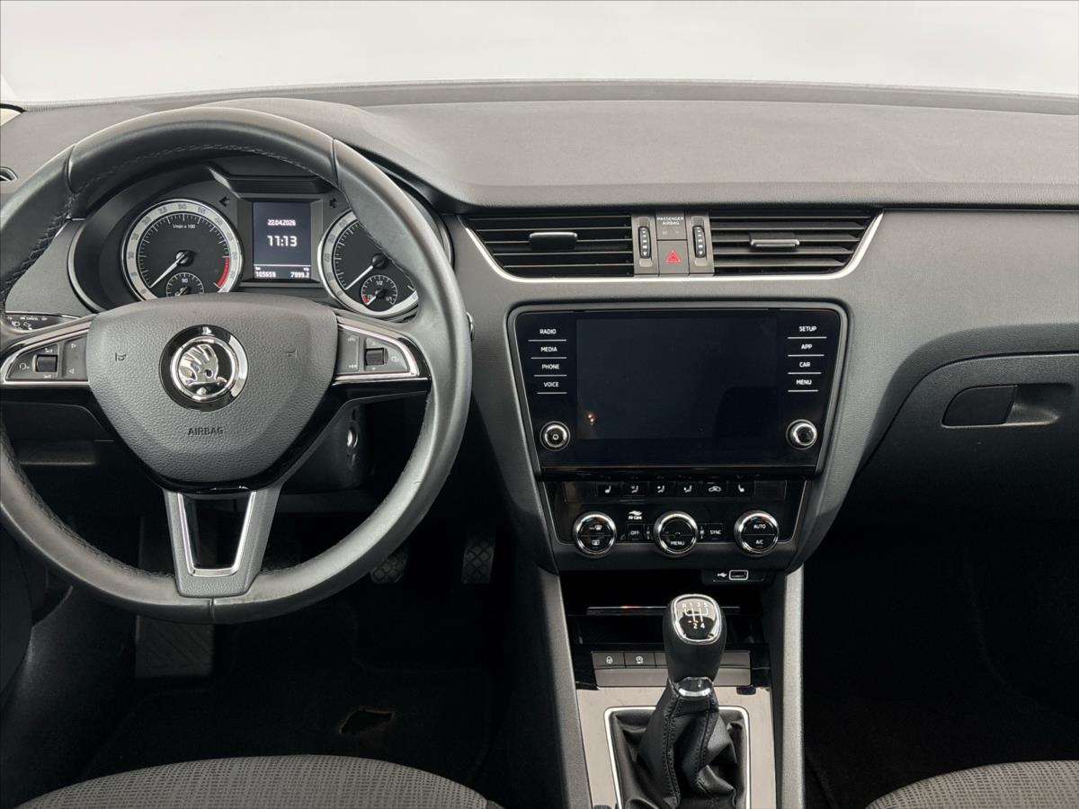 skoda-octavia-1-6-tdi-style - 4