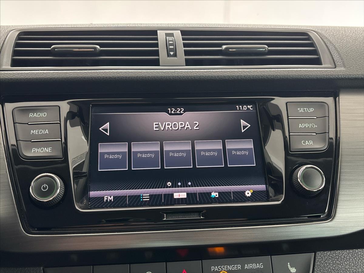 skoda-fabia-1-0-tsi-style-plus - 5