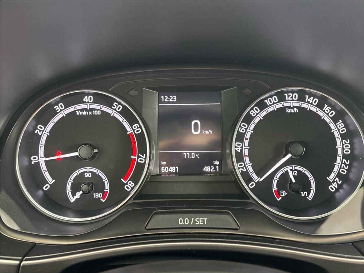 skoda-fabia-1-0-tsi-style-plus - 8