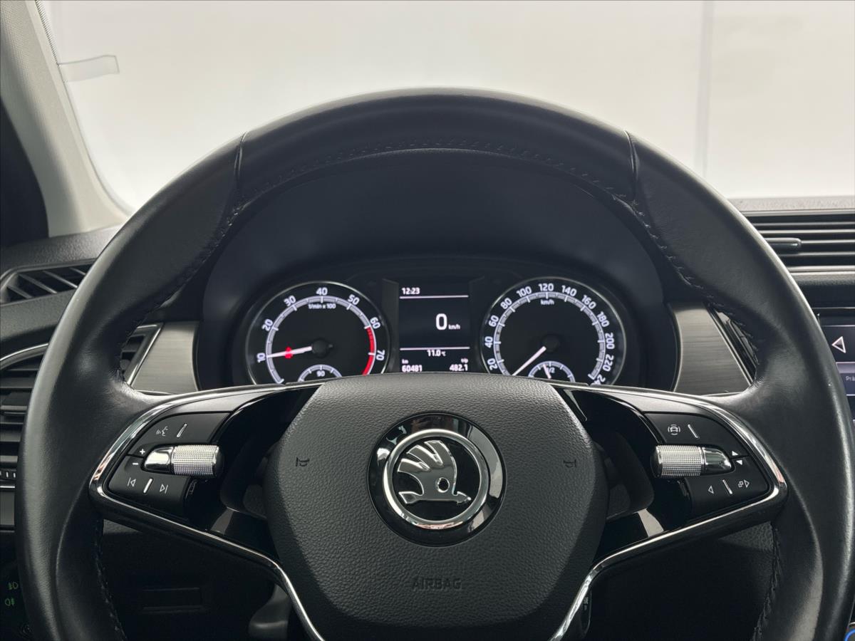 skoda-fabia-1-0-tsi-style-plus - 9